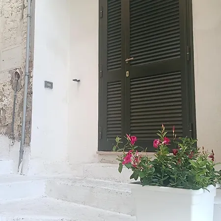 L'agapanto Viola Nocleg ze śniadaniem Gaeta